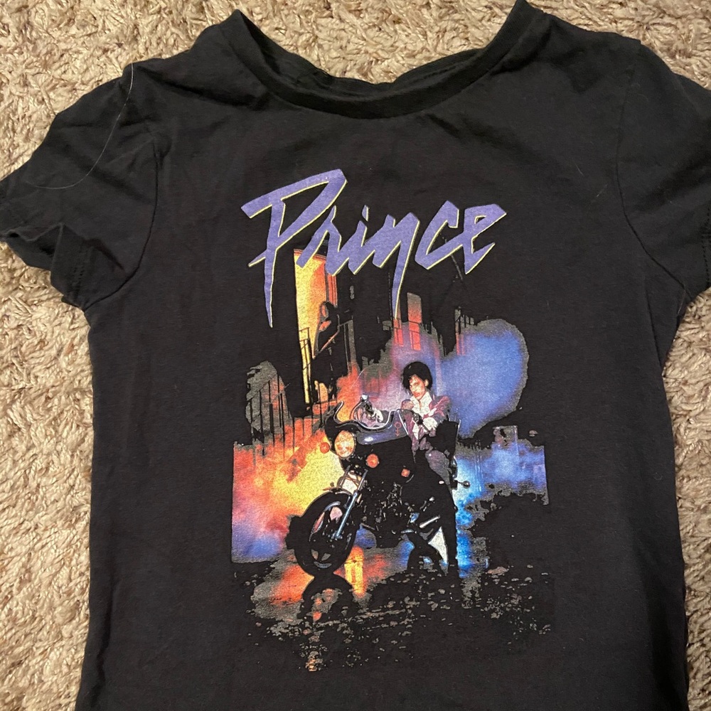 PRINCE t shirt